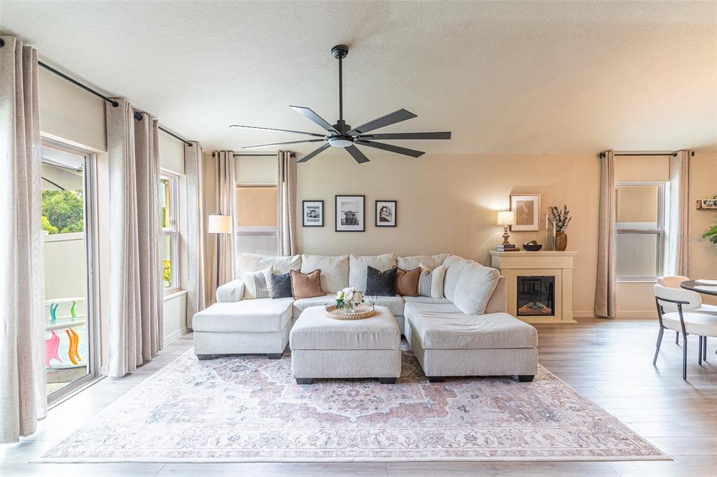 Property for sale at 615 VALRI PARK DRIVE, VALRICO, FL, 33594