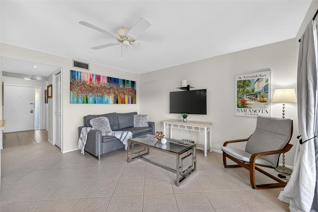 Property for sale at 3061 QUAIL HOLLOW UNIT # 35, SARASOTA, FL, 34235