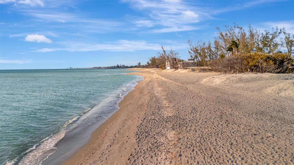 Property for sale at 8555 HERON LAGOON CIRCLE, SARASOTA, FL, 34242