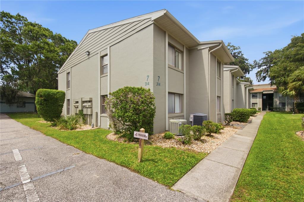 Property for sale at 314 PALM COAST PARKWAY NE UNIT 202, PALM COAST, FL, 32137