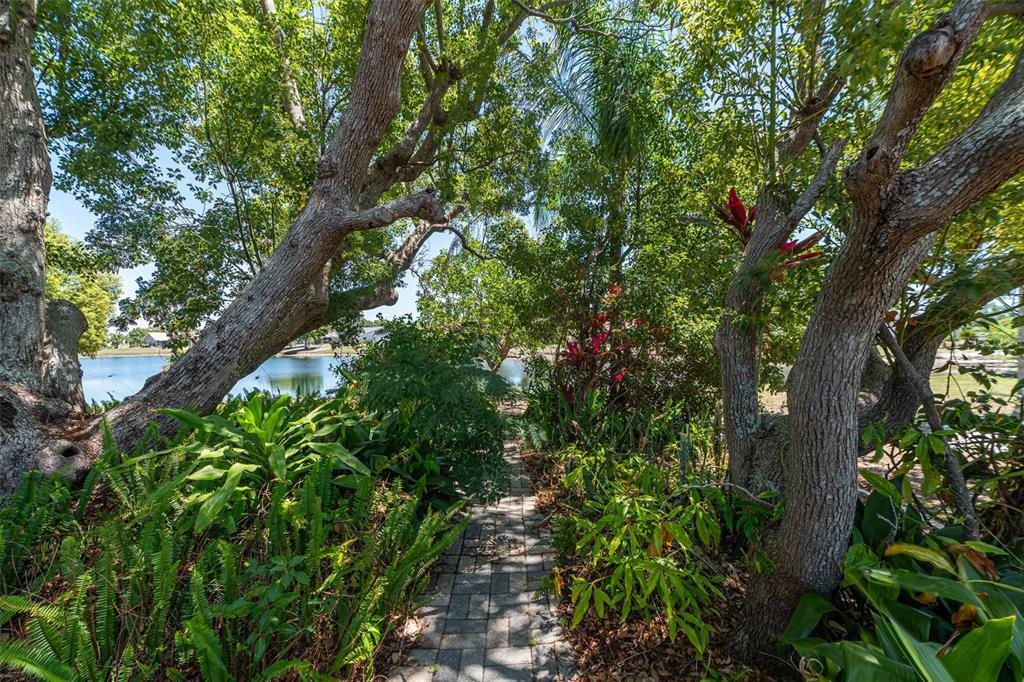 Property for sale at 1027 BLUEWATER DRIVE, SUN CITY CENTER, FL, 33573