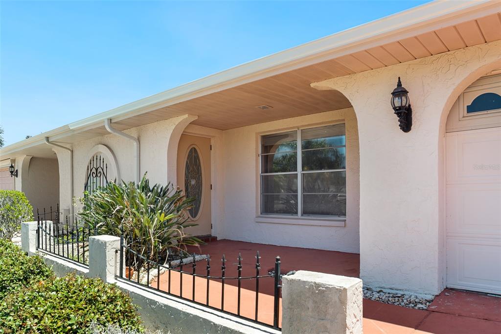 Property for sale at 1027 BLUEWATER DRIVE, SUN CITY CENTER, FL, 33573