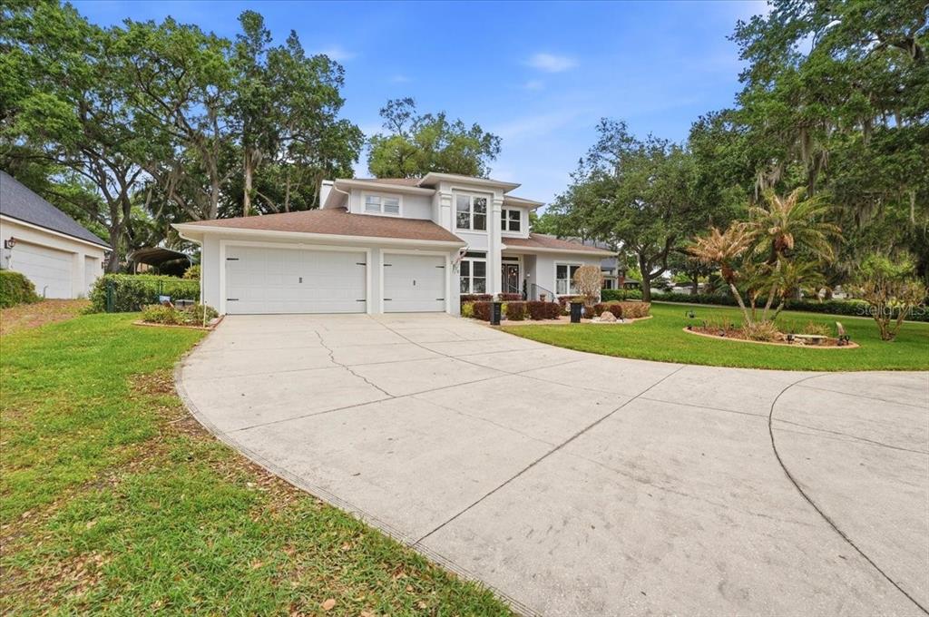 Property for sale at 2000 LAKE ARIANA BOULEVARD, AUBURNDALE, FL, 33823