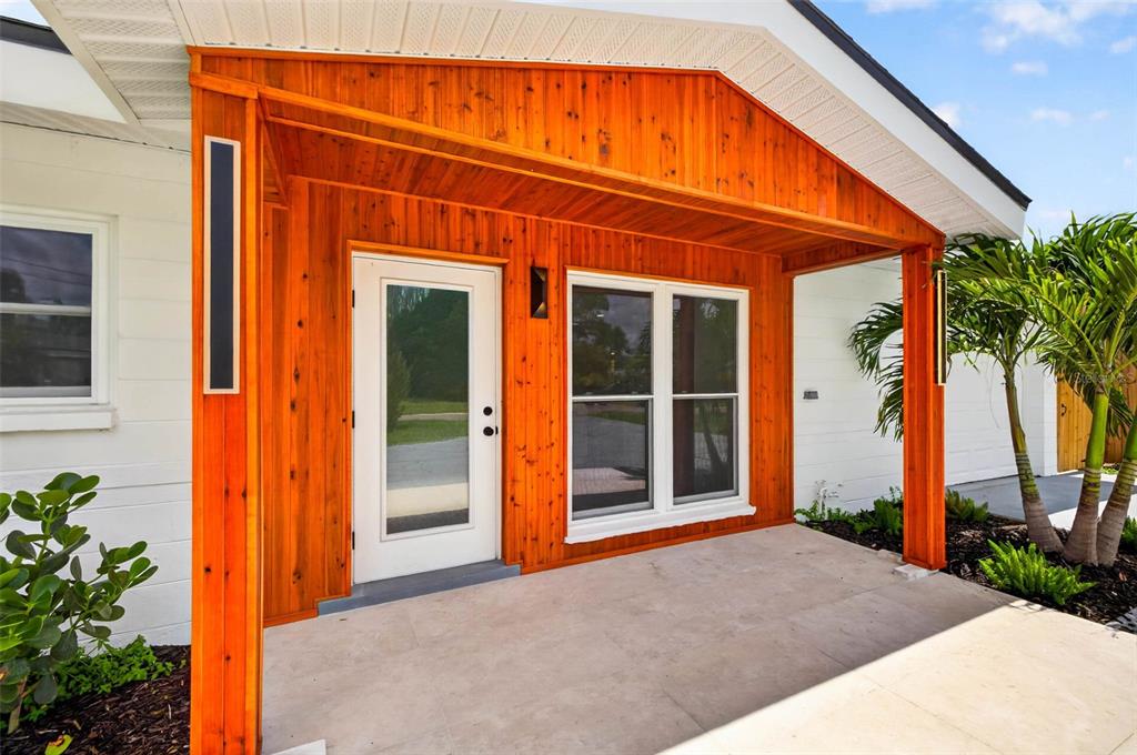 Property for sale at 1524 CARSON CIRCLE NE, ST PETERSBURG, FL, 33703