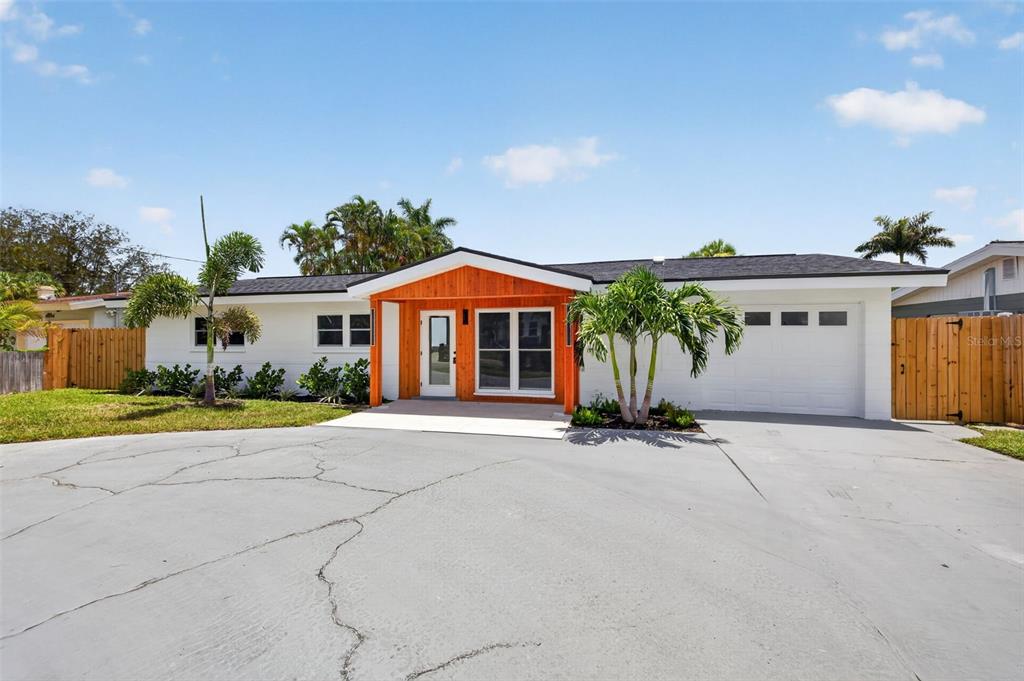 Property for sale at 1524 CARSON CIRCLE NE, ST PETERSBURG, FL, 33703