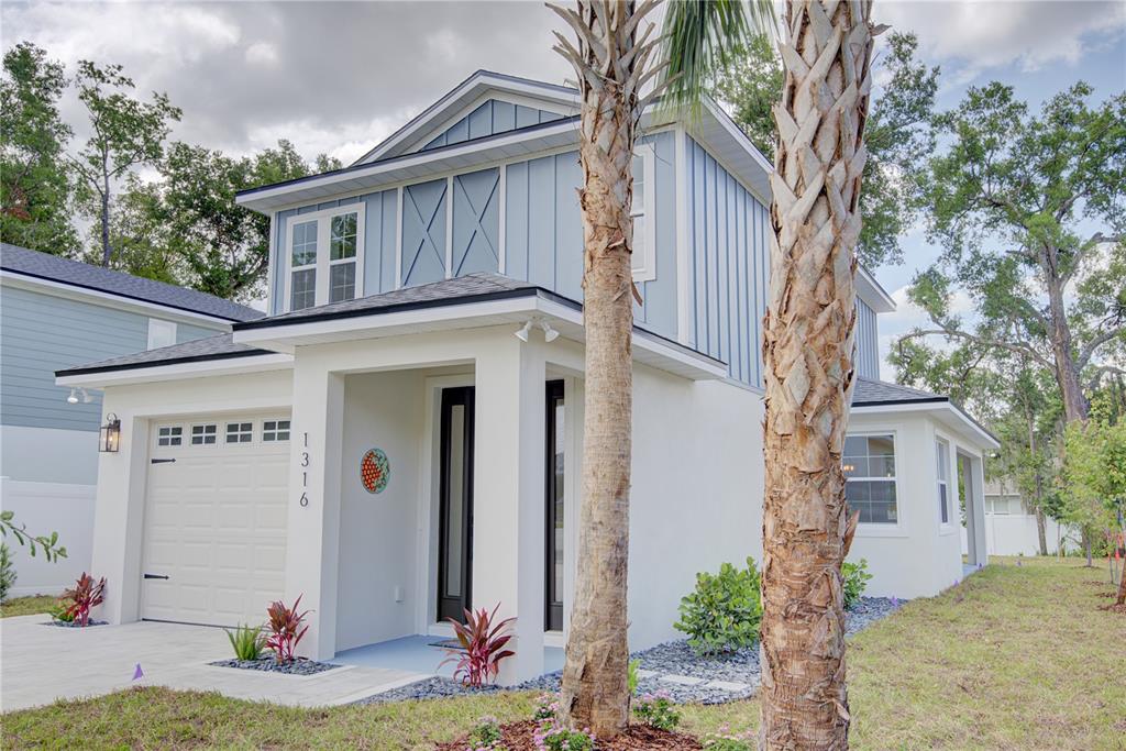 Property for sale at 1316 E 9TH AVENUE, MOUNT DORA, FL, 32757