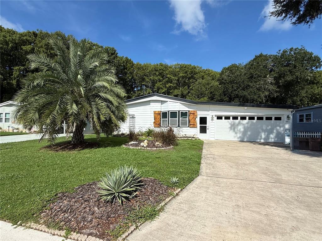 Property for sale at 802 OAK BOULEVARD, WILDWOOD, FL, 34785