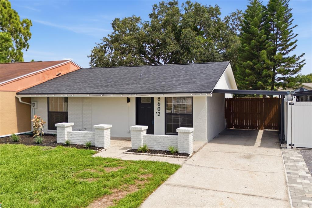 Property for sale at 8602 BRIAR GROVE CIR, TAMPA, FL, 33615