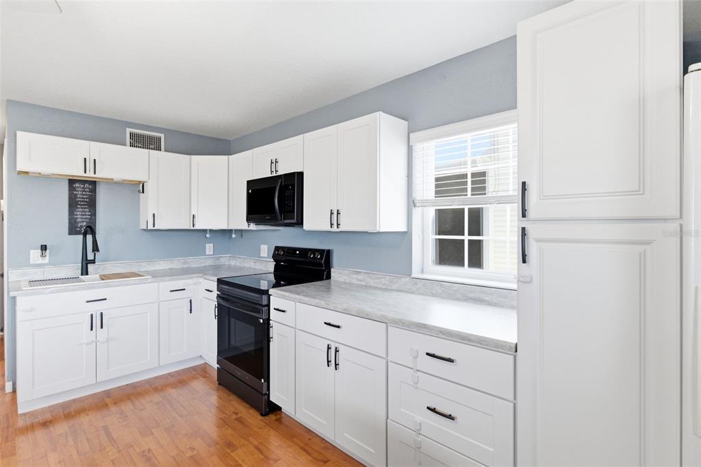 Property for sale at 220 ST GEORGE DRIVE, DAVENPORT, FL, 33837