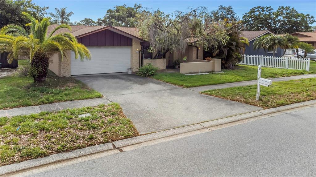 Property for sale at 107 COUNTRY VILLAS DRIVE, SAFETY HARBOR, FL, 34695