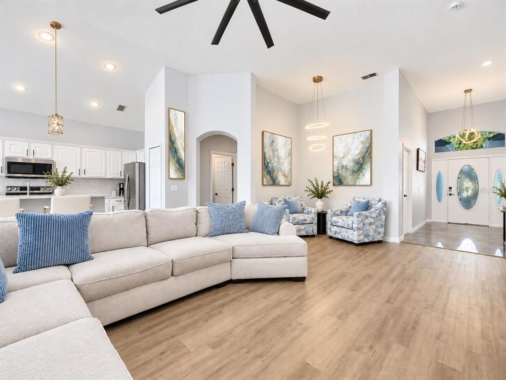 Property for sale at 221 WESTMORELAND CIRCLE, KISSIMMEE, FL, 34744
