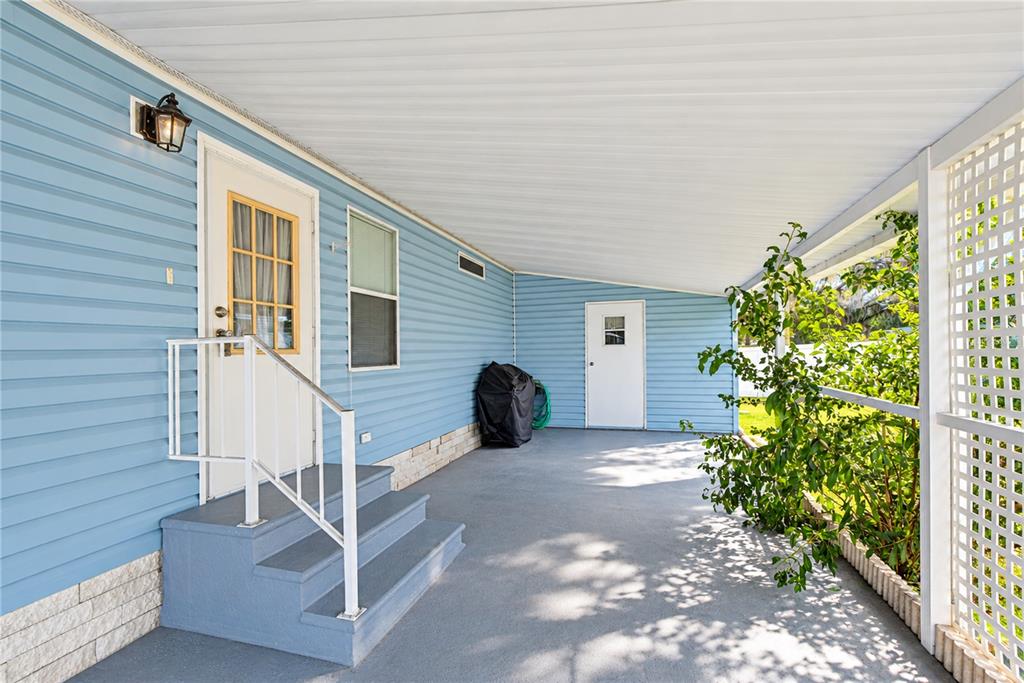 Property for sale at 38012 LAWANDA LOOP, ZEPHYRHILLS, FL, 33542