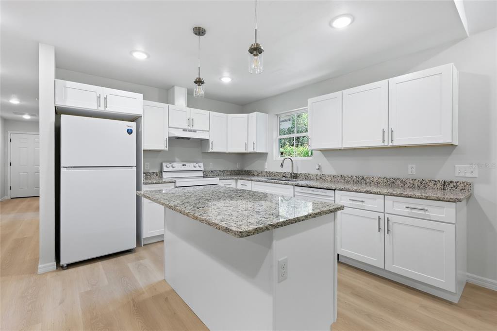Property for sale at 909 NE 18TH TERRACE, GAINESVILLE, FL, 32641