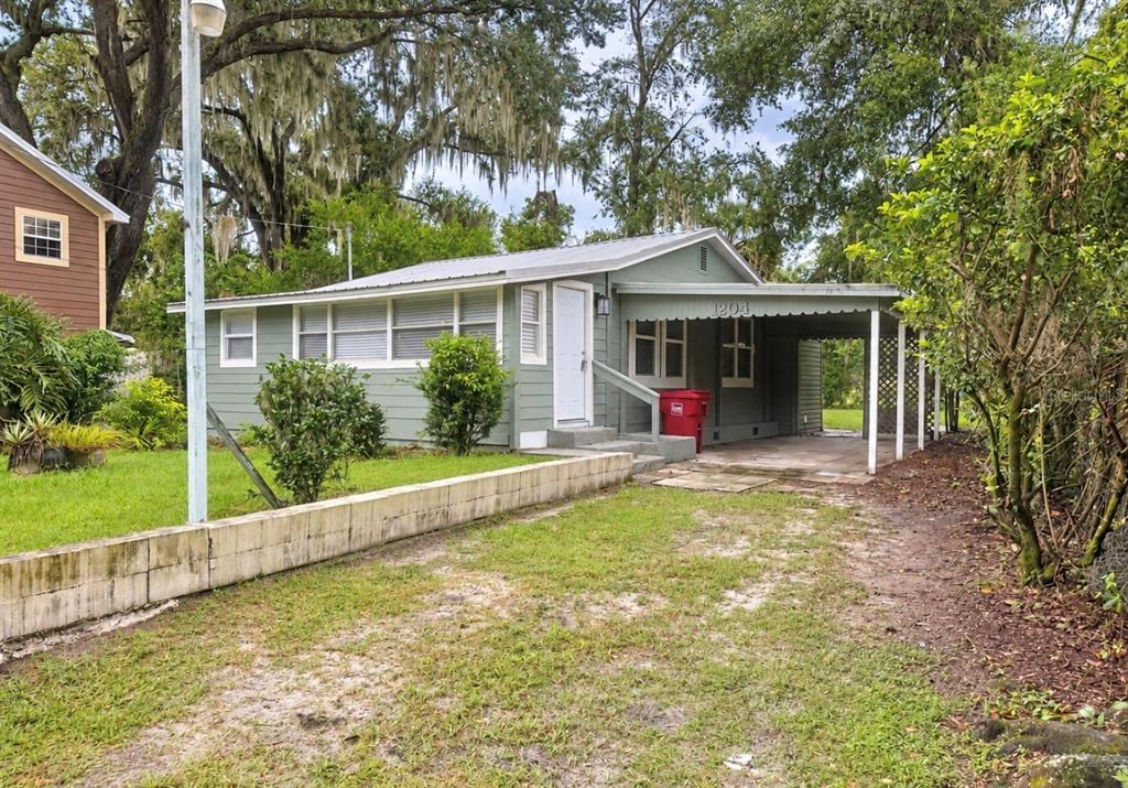 Property for sale at 1204 N MORNINGSIDE DRIVE, PLANT CITY, FL, 33563