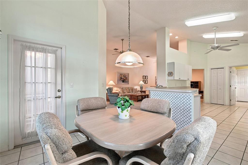 Kitchen dining area