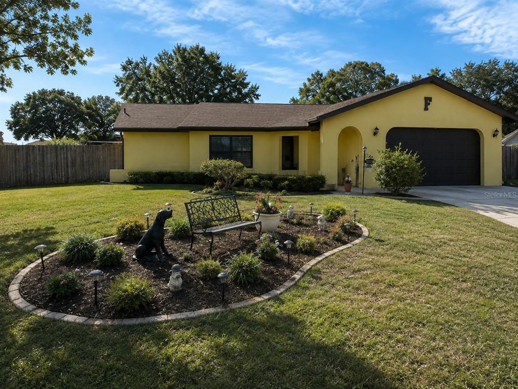Property for sale at 7054 LEXINGTON CIRCLE, BROOKSVILLE, FL, 34602