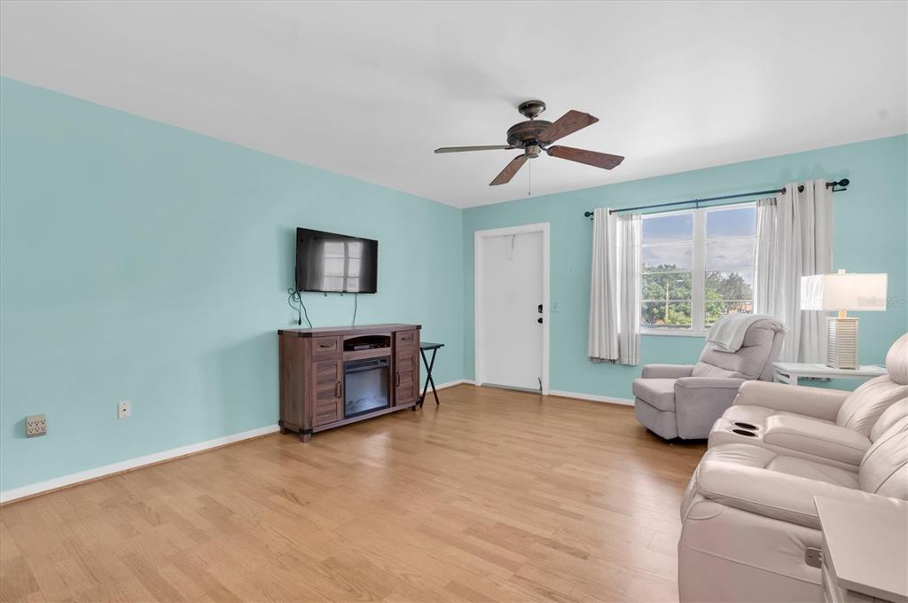 Light Bright Condo