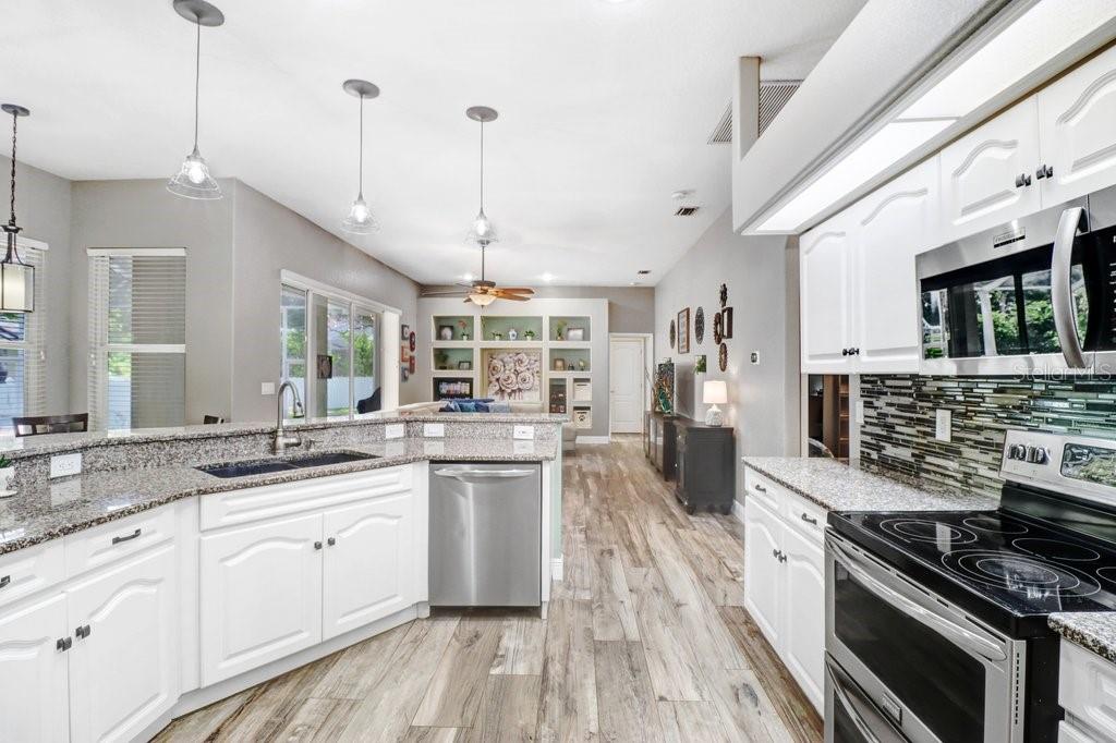 Property for sale at 2203 VALRICO FOREST DRIVE, VALRICO, FL, 33594