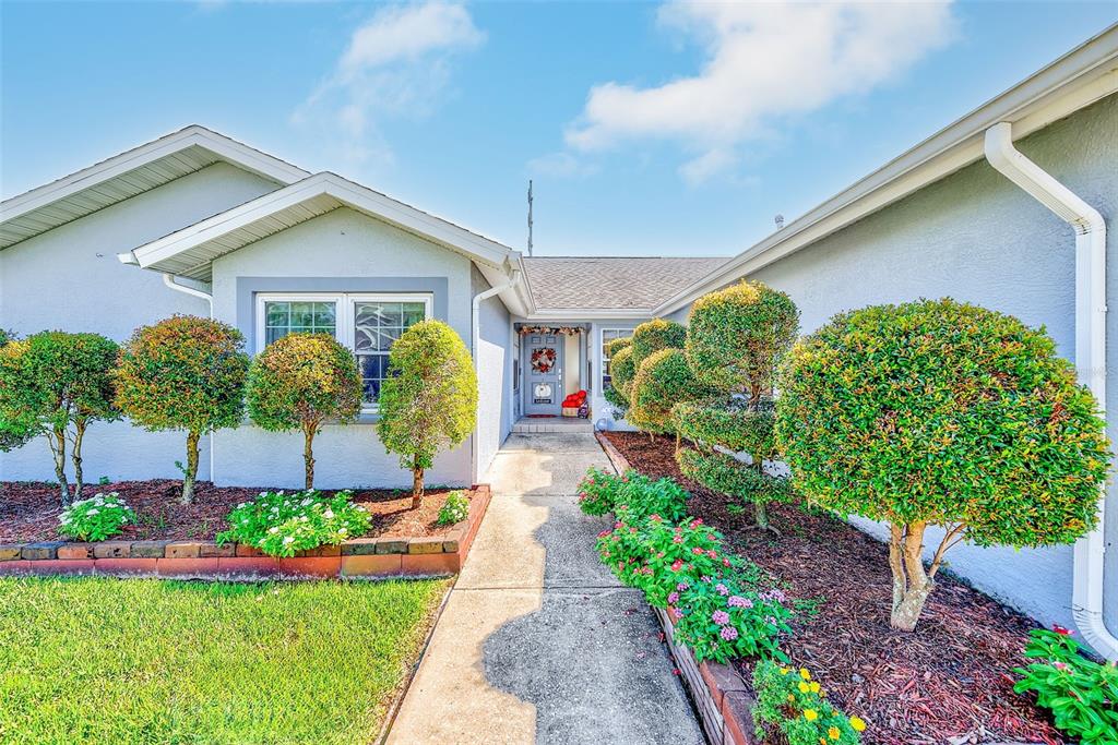 FRONT WALKWAY