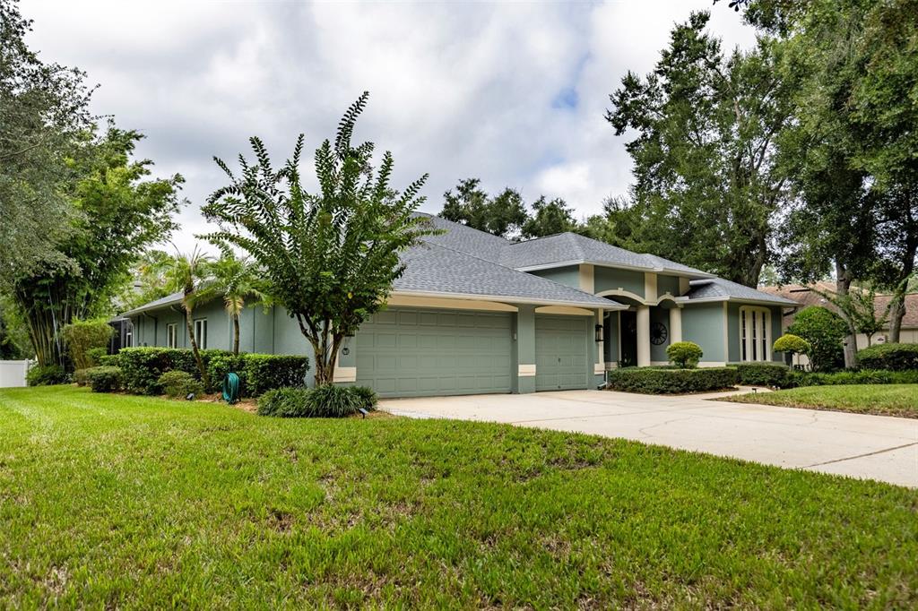 Property for sale at 28 CAMELOT RIDGE DRIVE, BRANDON, FL, 33511