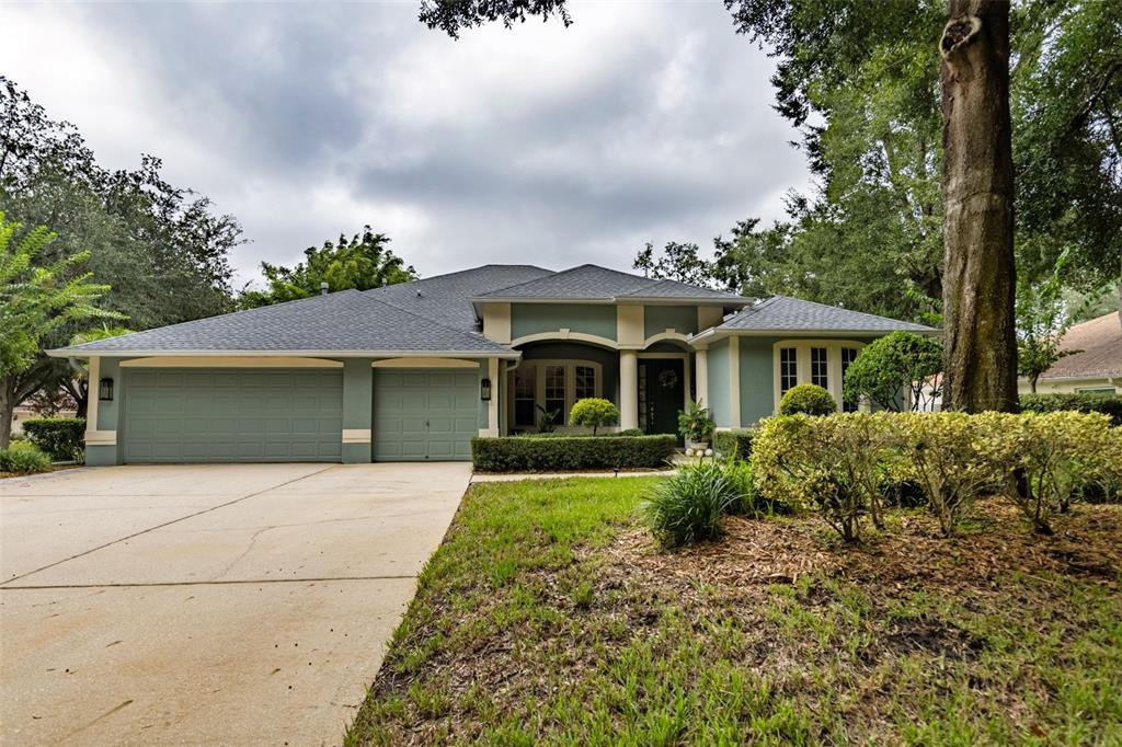 Property for sale at 28 CAMELOT RIDGE DRIVE, BRANDON, FL, 33511