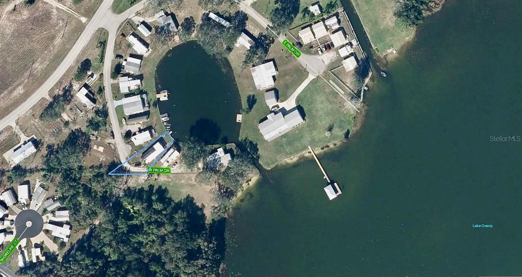 Property for sale at 16 W PALM CIRCLE, LAKE PLACID, FL, 33852