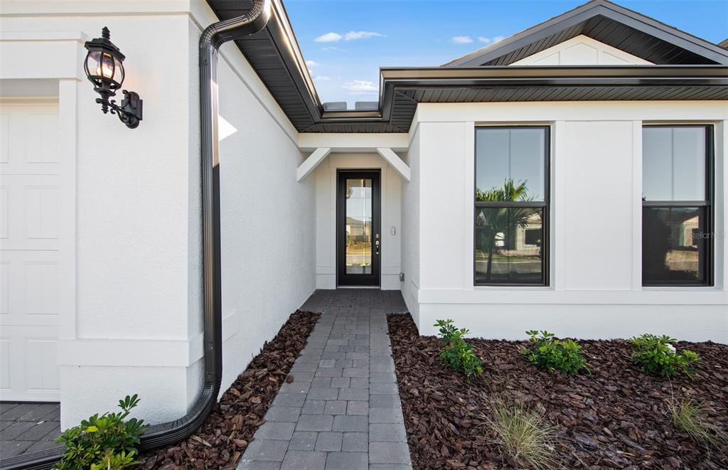 Photos are of similar Mystique home. Homes may vary.
