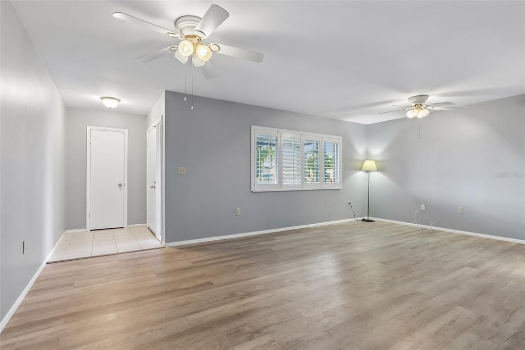 Property for sale at 1001 LA JOLLA AVENUE, SUN CITY CENTER, FL, 33573