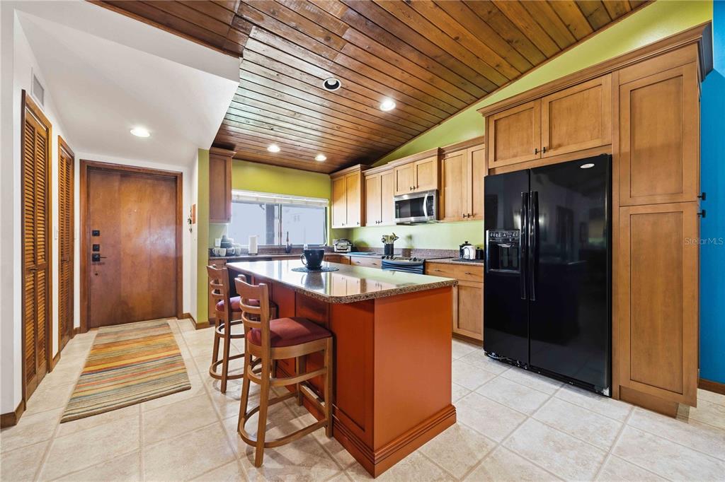 Property for sale at 6204 COUNTRY CLUB DRIVE UNIT F24, LAKE WALES, FL, 33898