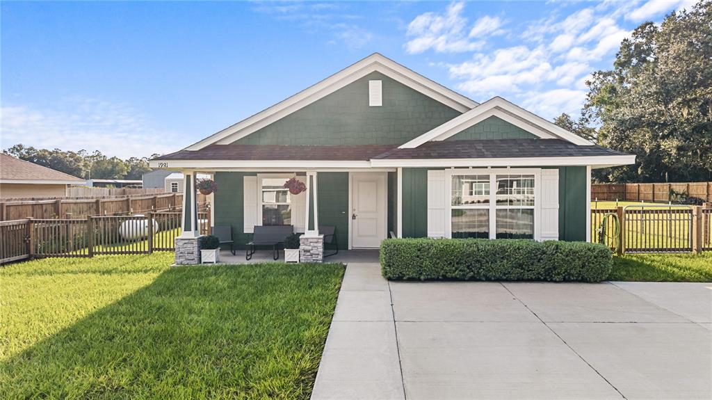 Property for sale at 1981 N ROBERTS TRAIL, BELL, FL, 32619