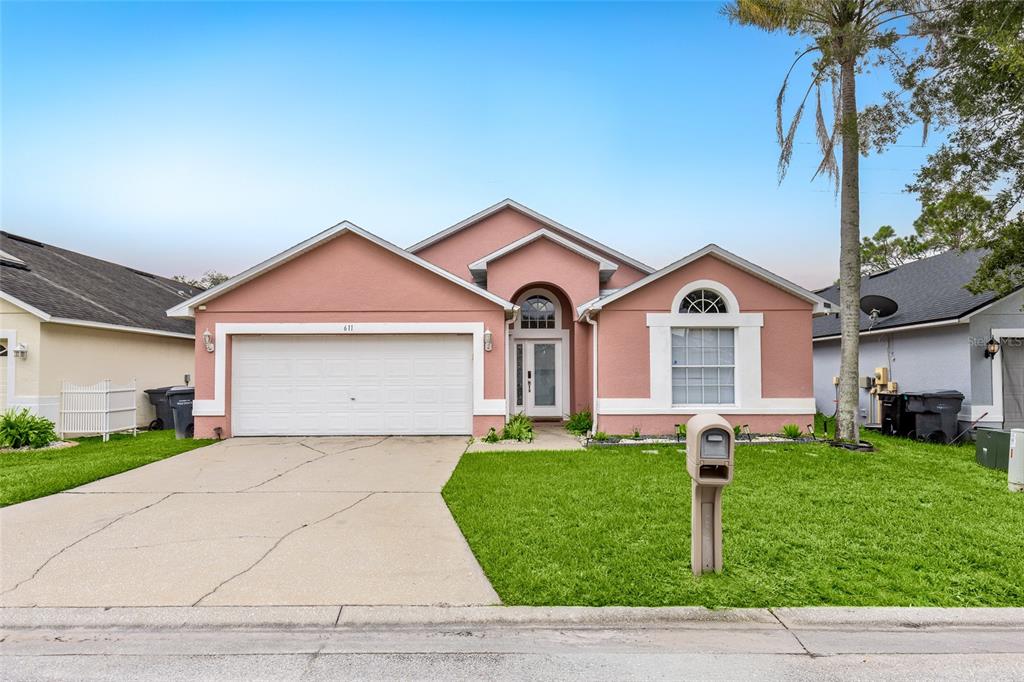 Property for sale at 611 SADDLE RIDGE DRIVE, DAVENPORT, FL, 33896
