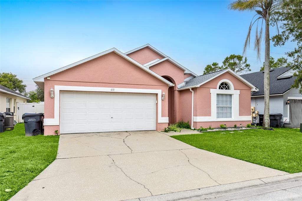 Property for sale at 611 SADDLE RIDGE DRIVE, DAVENPORT, FL, 33896