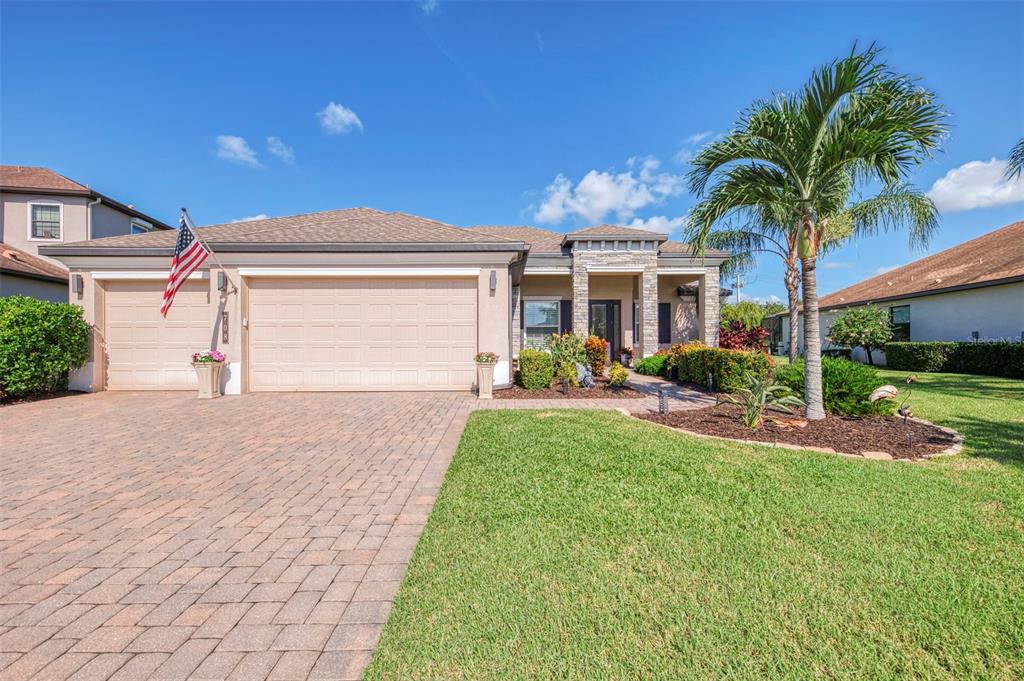 Property for sale at 708 ROSEMARY CIRCLE, BRADENTON, FL, 34212