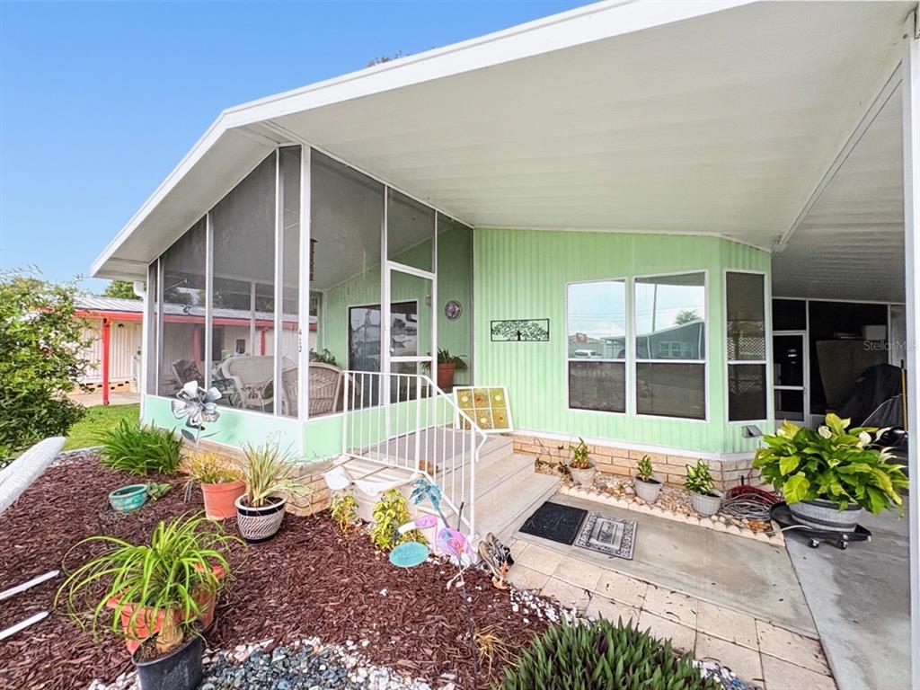 Property for sale at 413 S TIMBER TRAIL, WILDWOOD, FL, 34785