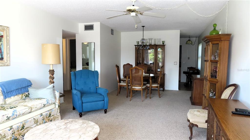 Living/Dining Area
