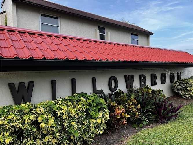 Property for sale at 1100 E BAY DRIVE UNIT 35, LARGO, FL, 33770
