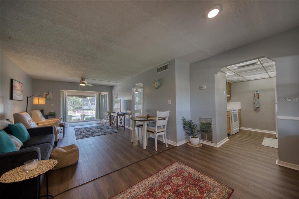 Property for sale at 712 CORDOVA GREENS UNIT 712, SEMINOLE, FL, 33777