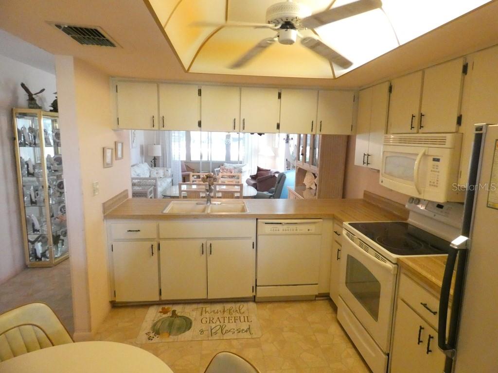 Property for sale at 945 MADRID DRIVE, PALM HARBOR, FL, 34684