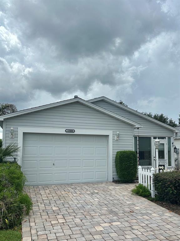 Property for sale at 17350 SE 77TH SYCAMORE AVENUE, THE VILLAGES, FL, 32162