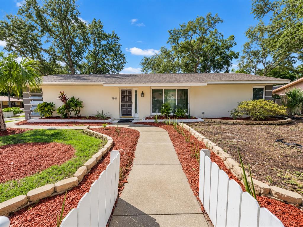 Property for sale at 1000 ROSETREE LANE, TARPON SPRINGS, FL, 34689