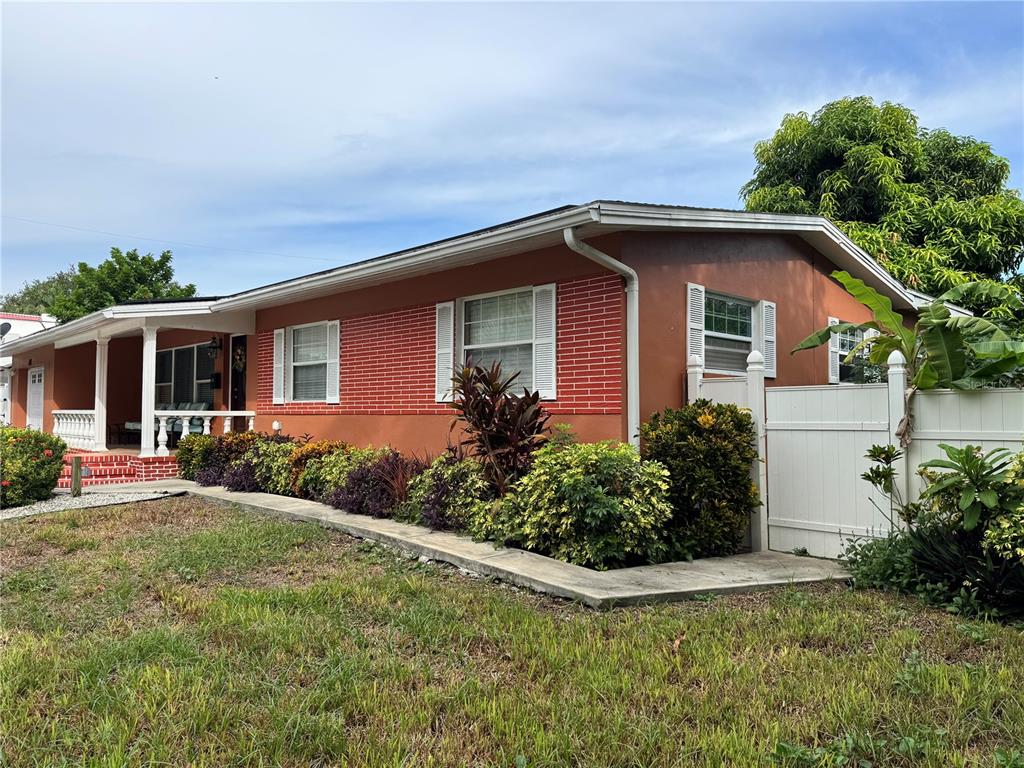 Property for sale at 401 46TH AVENUE S, ST PETERSBURG, FL, 33705