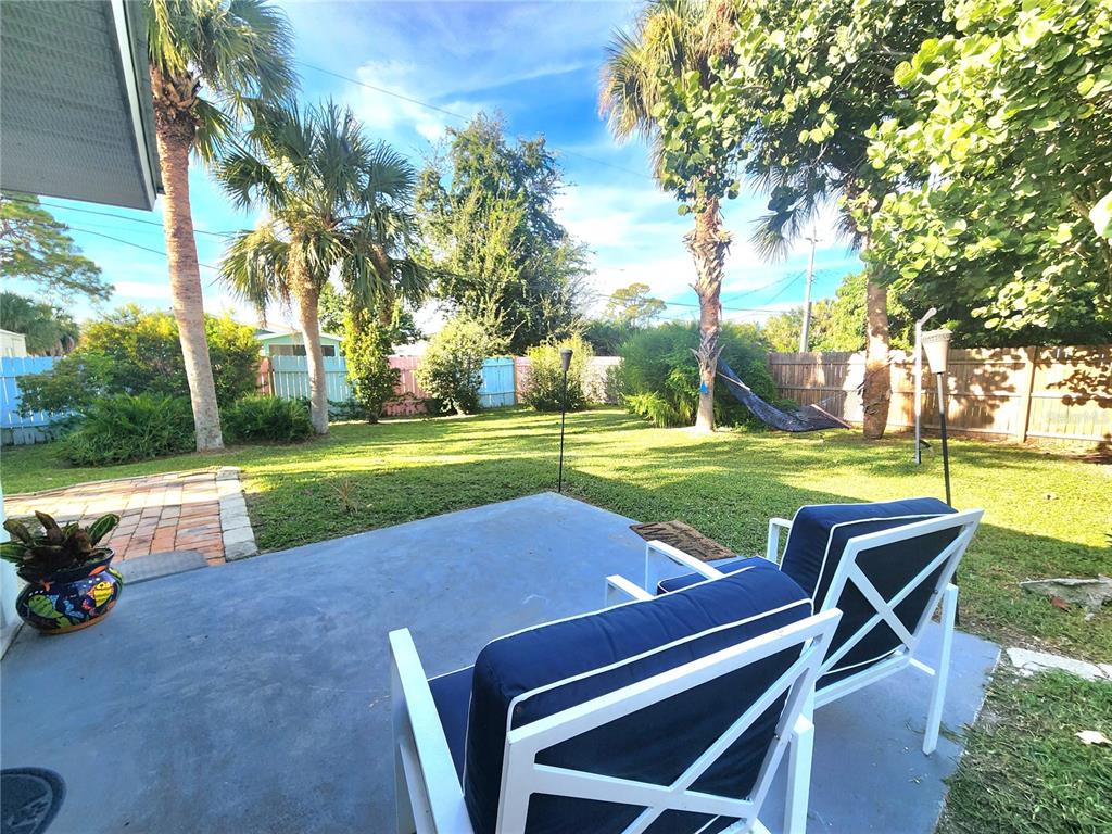 Huge backyard with room for a pool and still enjoy a private relaxing and entertaining outdoor area.