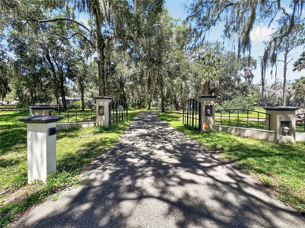 Property for sale at 10639 SE SUNSET HARBOR ROAD, SUMMERFIELD, FL, 34491
