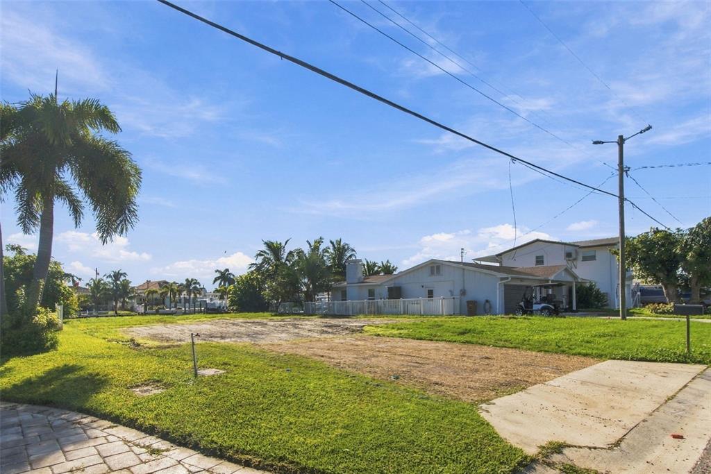 Property for sale at 553 CRYSTAL DRIVE, MADEIRA BEACH, FL, 33708