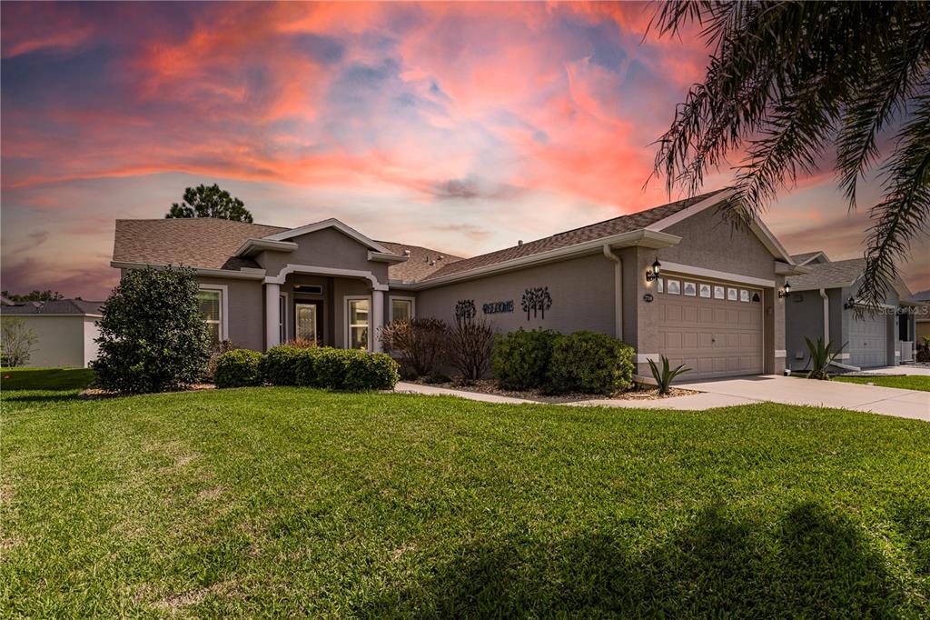 Property for sale at 27118 ROANOKE DRIVE, LEESBURG, FL, 34748