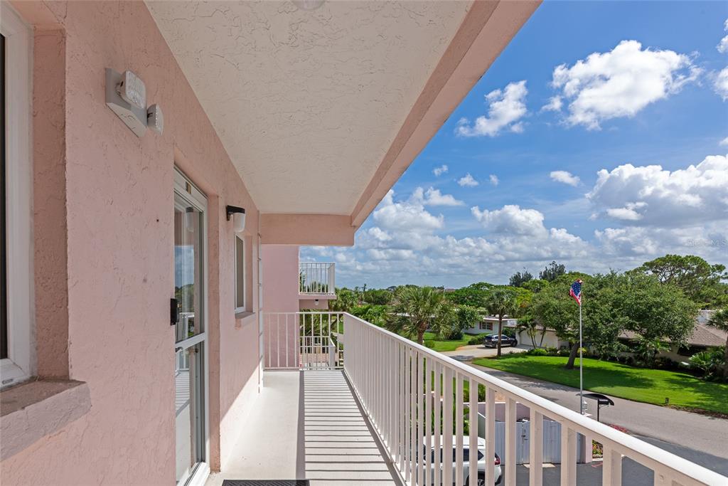 Property for sale at 910 GOLDEN BEACH BOULEVARD UNIT 202, VENICE, FL, 34285