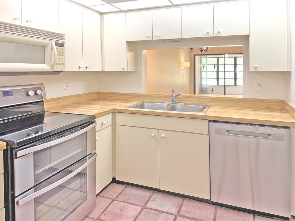 Property for sale at 3034 EASTLAND BOULEVARD UNIT D202, CLEARWATER, FL, 33761