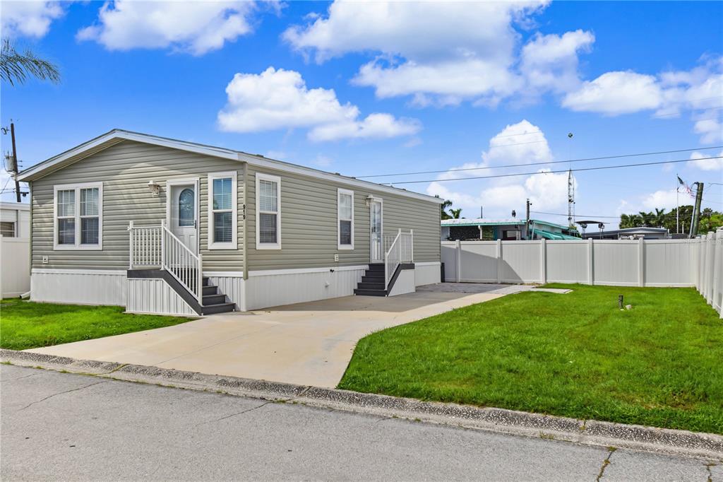 Property for sale at 919 50TH AVENUE W, BRADENTON, FL, 34207