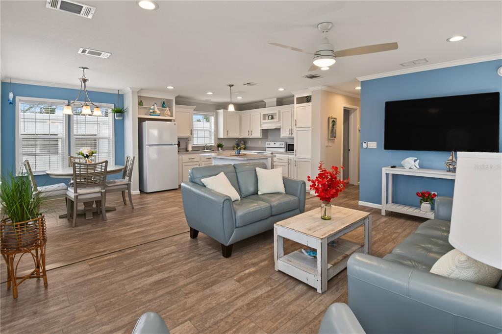 Property for sale at 919 50TH AVENUE W, BRADENTON, FL, 34207
