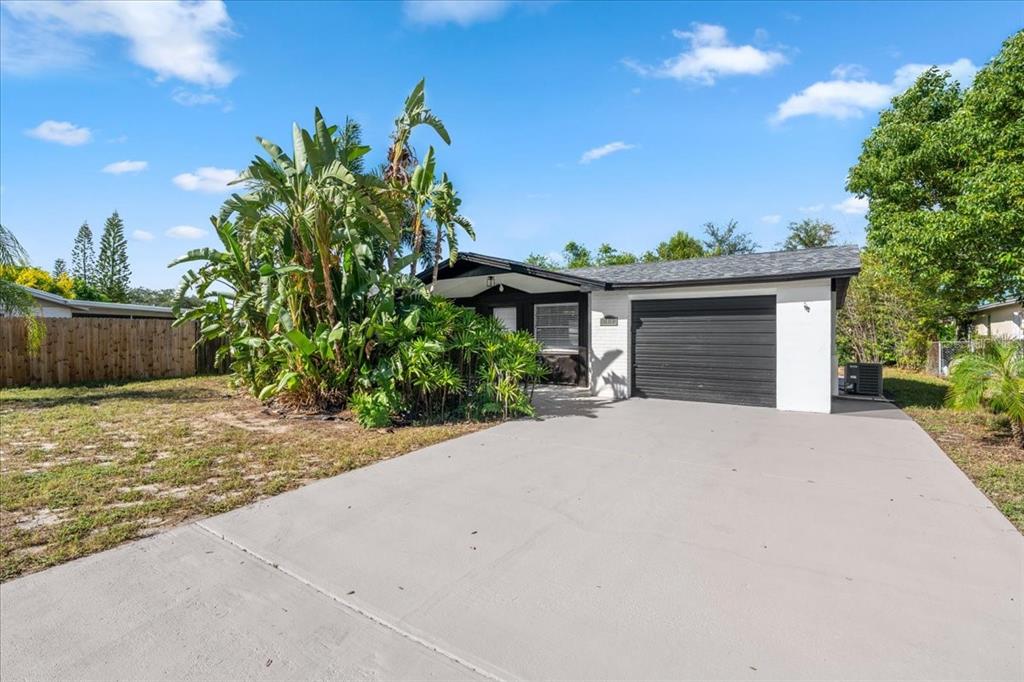 Property for sale at 11819 BINGHAM DRIVE, PORT RICHEY, FL, 34668